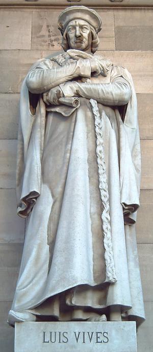 Estatua de Luis Vives en el pórtico de la Biblioteca Nacional de España 