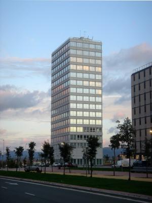 Torre Bioclimática en Vitoria