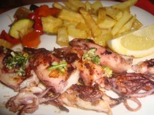 Calamares a la plancha, gastronomía de Denia (Alicante)