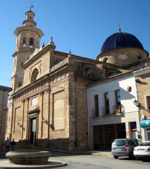 Plaza de Jalón e Iglesia.
