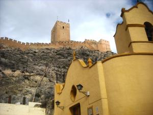 Castillo de Sax y ermita de San Blas