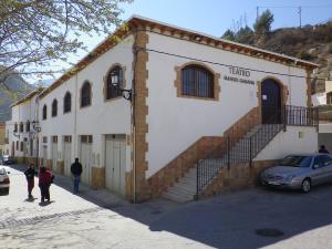 Teatro Manuel Galiana. Sede del Museo Provincial de la Uva del Barco.