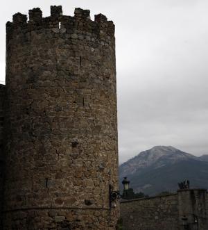 Una torre del castillo de La Triste Condesa.