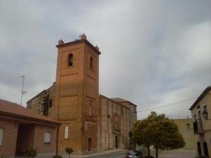 Exterior de la iglesia parroquial de Collado Contreras 