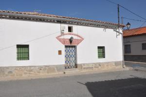 Casa tradicional con uso estructural y decorativo del ladrillo