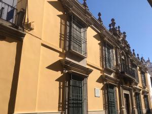 Palacio del Marqués de la Encomienda construido en el siglo XVII y posteriormente renovado en el siglo XIX.