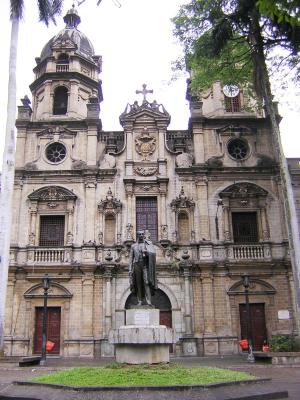 Iglesia de San Ignacio, ejemplo de arquitectura de la época colonial.