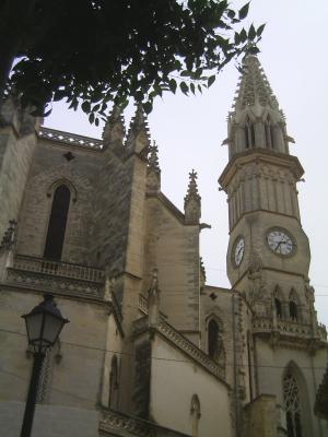 Iglesia de Nuestra Señora de los Dolores, neogótico del siglo XIX.