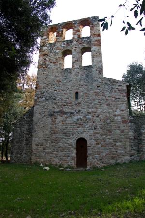 Fachada principal de la ermita de Santa Justa