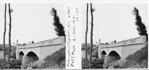 Puente sobre el Ripoll del camino a Can Tiana. Al fondo la iglesia de San Esteban. 1912