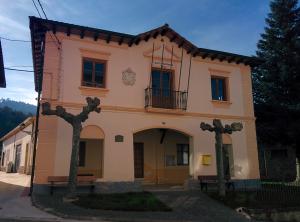 Casa consistorial, en San Zadornil