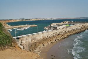 Vista del puerto de Conil de la Frontera.