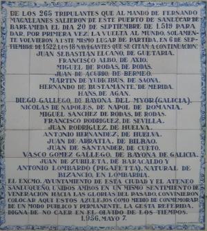 Placa conmemorativa de la expedición de Magallanes y Elcano 