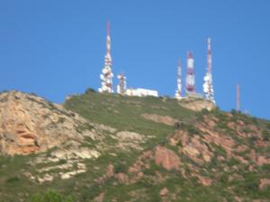 Antenas del repetidor de televisión ubicado en el monte de El Bartolo, en el Desierto de las Palmas 