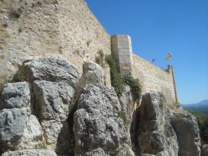 Murallas del Castillo de Cervera (Cervera del Maestre)