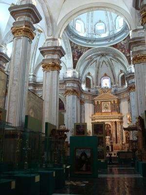 La iglesia Arciprestal de San Jaime acogiendo la exposición Espais de Llum, organizada por La Luz de las Imágenes 