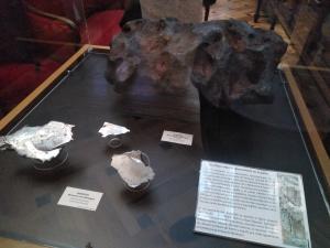 El meteorito en el Museo Geominero