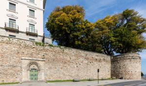 Restos de las antiguas murallas defensivas de la ciudad