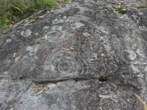 Petroglifos de Lesende.
