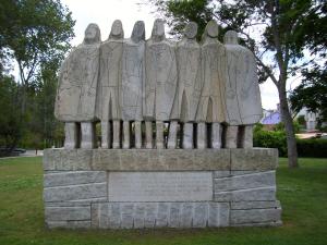 Monumento a los emigrantes en Santa Cruz