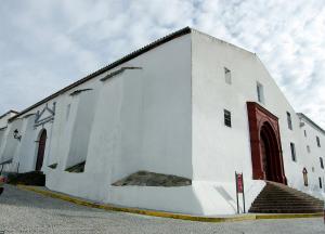 Fachada de la iglesia y convento de Santa Catalina Mártir