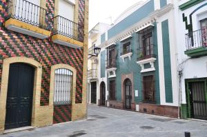 Detalle del casco antiguo de Isla Cristina. La zona alberga varias dependencias municipales, entre ellas, las de gestión de impuestos, de urbanismo y de cultura.