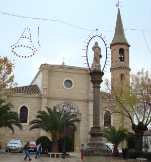 Vista de la iglesia de San Juan Bautista, en Arjona