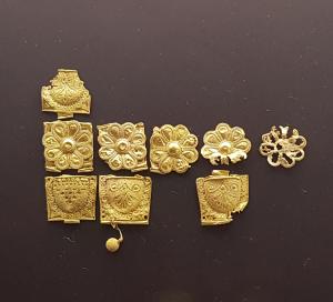 Fragmentos de diadema de oro del tesoro de Giribaile. Íbero siglo VII a.C. Museo Provincial de Jaén 
