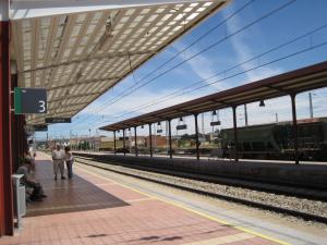 Andenes de la estación de tren de Astorga