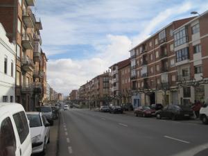 Vista de la avenida de Ponferrada, uno de los principales viales de la ciudad contemporánea