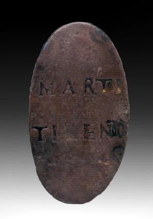 Cerca del monte Teleno se encontró una placa con la inscripción Marti Tileno, un dios indígena, señor de la montaña, que los romanos asimilaron a Marte