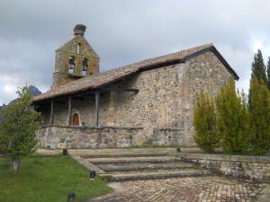 Iglesia de Nuestra Señora del Rosario (desde el siglo XIII hasta finales del siglo XX estuvo en el desaparecido pueblo de La Puerta)