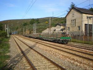 Vías del ferrocarril en la estación de La Granja de San Vicente