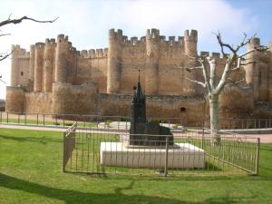 Vista Norte del castillo de Valencia de Don Juan