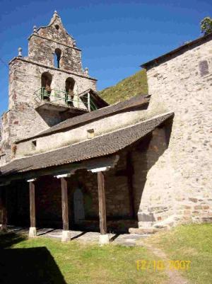 Iglesia de San Esteban de Burbia