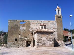 Castillo e iglesia del Bullidor