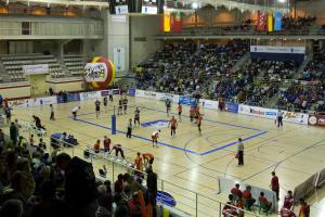 Partido de voleibol en el Pabellón Europa, entre España y Portugal 