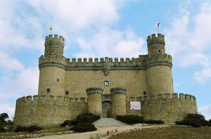 Fachada principal del castillo