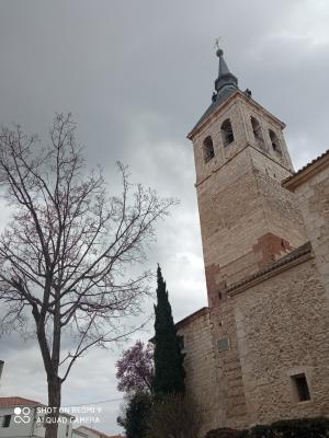 Torre de la iglesia parroquial de Torres de la Alameda, Asunción de Nuestra Señora.