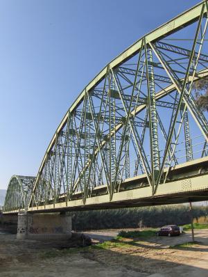 Puente de Estación de Cártama sobre el Guadalhorce.