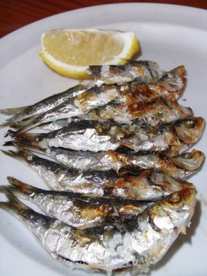 El espeto de sardinas es el plato estrella de Torremolinos