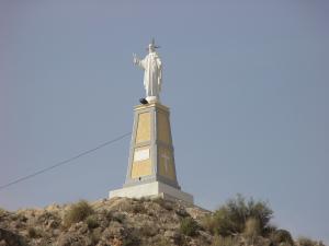 Monumento dedicado al Corazón de Jesús en la pedanía abanillense de Barinas.