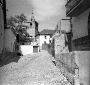 Foto de la Iglesia tomada por Indalecio Ojanguren en junio de 1964
