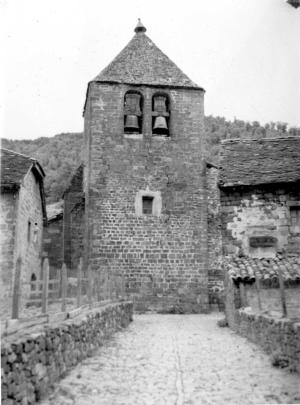 Iglesia de Oronz en junio de 1953 tomada por Indalecio Ojanguren