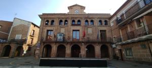 Ayuntamiento de Villafranca (Navarra) - Fachada a la Plaza de España