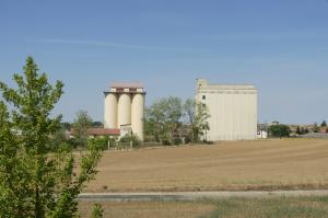 Antiguos silos de cereales de la Red Nacional de Silos y Graneros