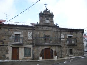 El Palacio de los Enríquez, construcción del s. XVIII conocida como la Casa del tío Mateón.