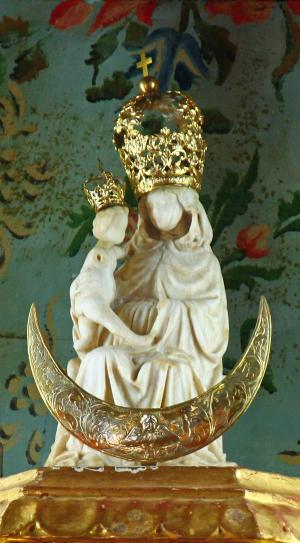 Imagen de alabastro de la virgen de la Peña, patrona de Fuerteventura.