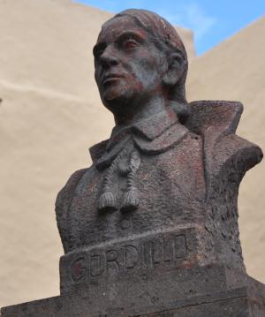 Busto del Canónigo Gordillo en Santa María de Guía
