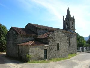 Iglesia de San Pedro, en Angoares